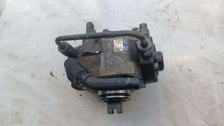 Toyota Avensis T250 (2006 - 2009)  221000R011 Топливный насос