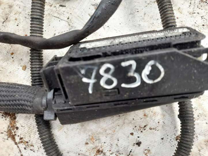 Mercedes-Benz ML W164 (2005 - 2011)  a1645403230 Другой проводник