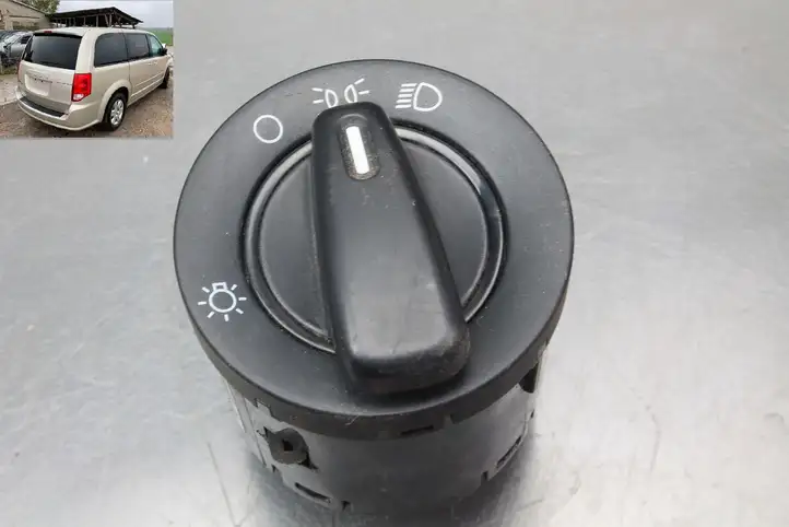 Dodge Grand Caravan (2007 - 2020) 68072000AC Включатель фонарей — фото 1