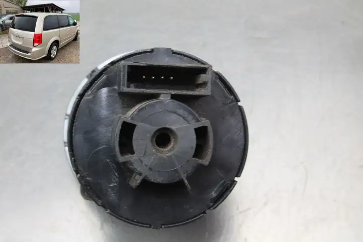 Dodge Grand Caravan (2007 - 2020) 68072000AC Включатель фонарей — фото 2