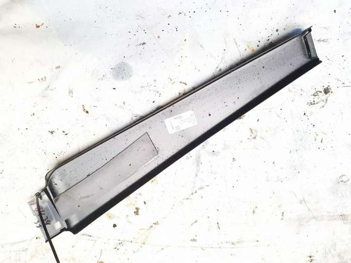 Audi A4 (2004 - 2009)  8e0853289e Другая деталь отделки пере́дней дверей