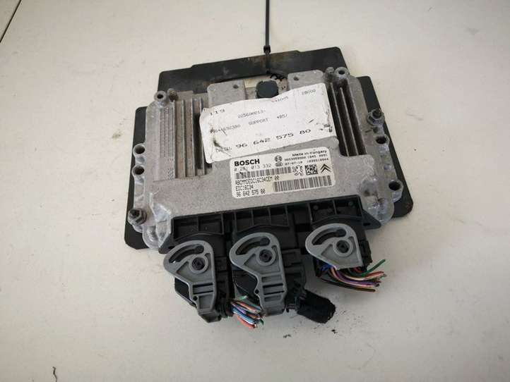 Citroen C4 (2004 - 2008)  9664257580 Блок управления двигателя