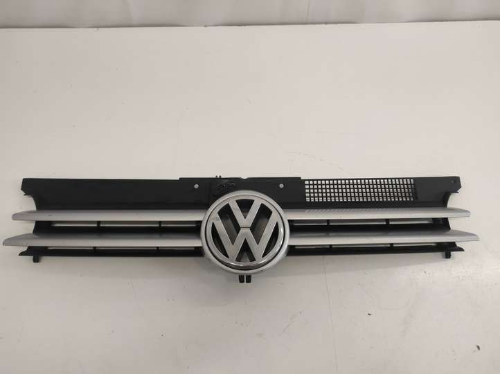 Volkswagen Golf IV (1998 - 2005)  1J0853651H Верхняя решётка