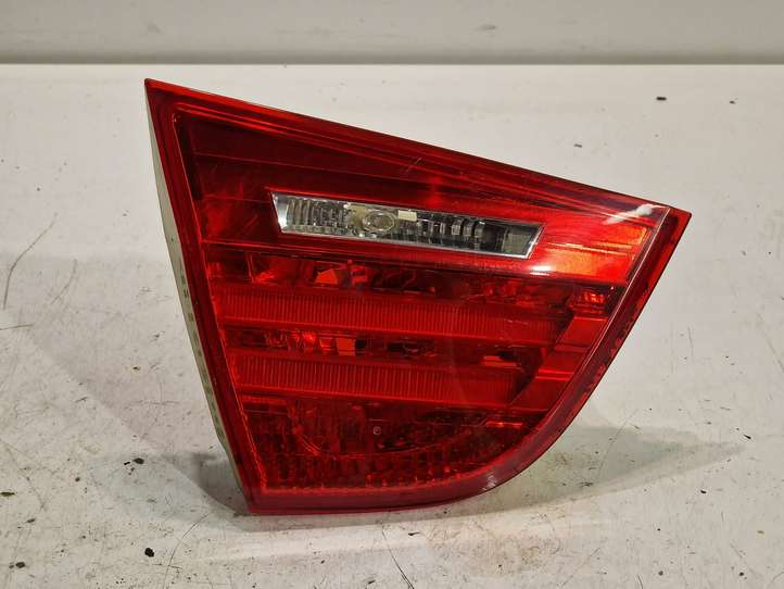 BMW 3 E90 E91 (2005 - 2012)  7154155 Задний фонарь в крышке багажника