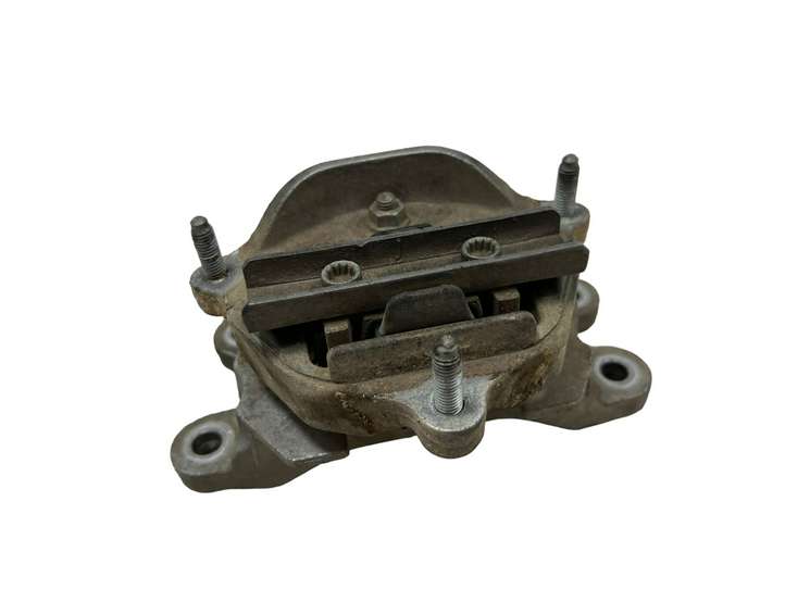 Audi A4 (2011 - 2015)  8K0399115S Подушка коробки передач
