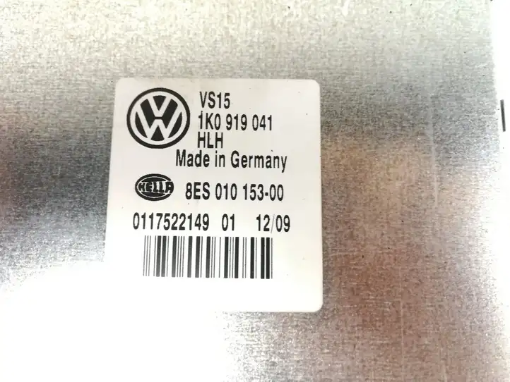 Volkswagen Scirocco (2008 - 2014) 1K0919041 Преобразователь напряжения — фото 3