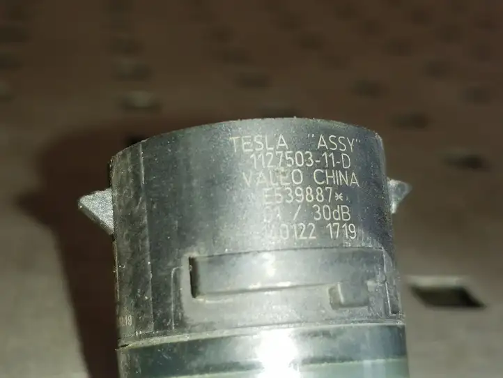 Tesla Model 3 (2017 - 2023)  112750311D Датчик (датчики) парковки