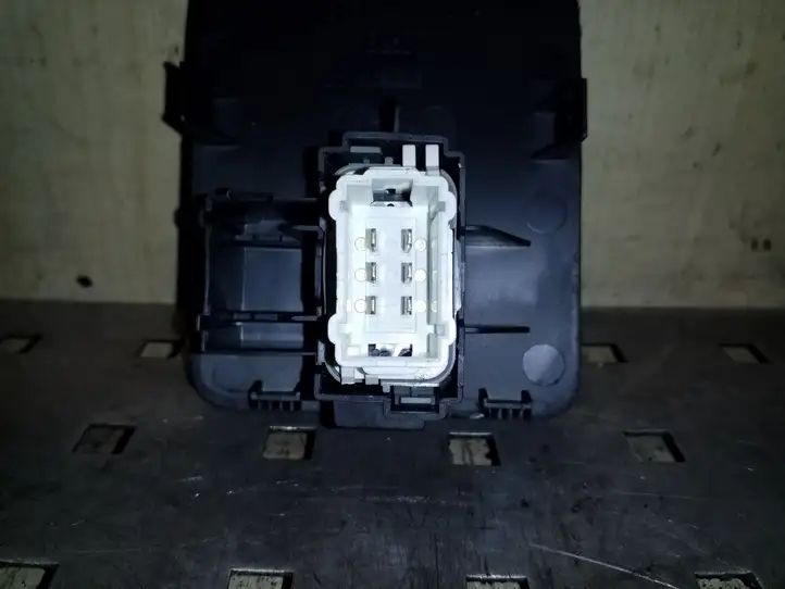 Nissan Qashqai (2006 - 2010) 96912JD00A Включатель центрального замка — фото 3