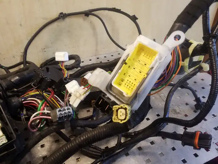 Nissan Qashqai (2006 - 2010) 24012JD09D Прочая электропроводка — фото 4