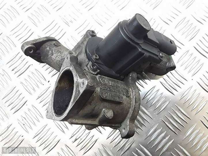 Volkswagen PASSAT B6 (2005 - 2010)  03G129637A Клапан EGR
