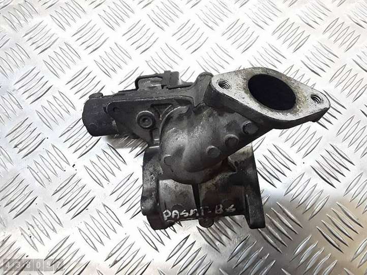 Volkswagen PASSAT B6 (2005 - 2010)  03G129637A Клапан EGR