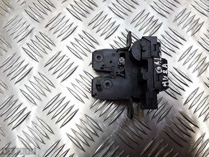Nissan Micra (2003 - 2007)  90502AV720 Замок задней крышки