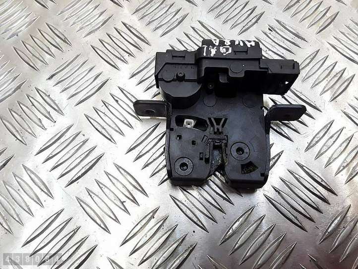 Nissan Micra (2003 - 2007)  90502AV720 Замок задней крышки