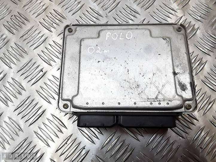 Volkswagen Polo (2001 - 2005)  038906012EL Блок управления двигателя
