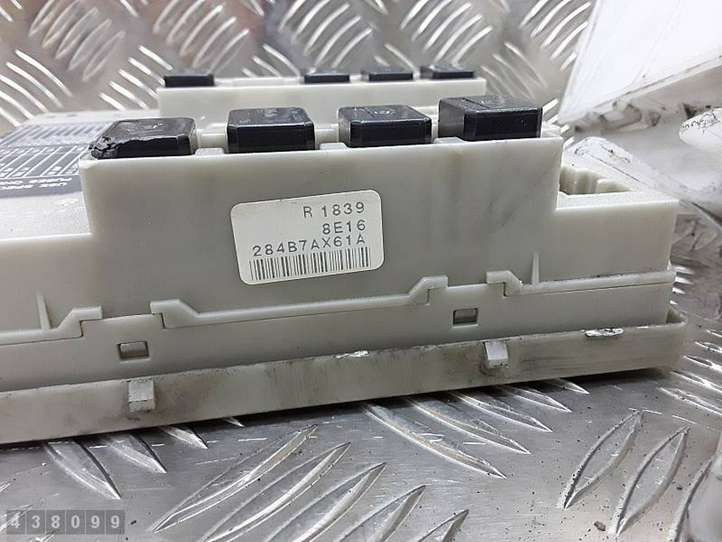 Nissan Note (E11) (2006 - 2014)  284B7AX61A Ящик предохранителей (комплект)
