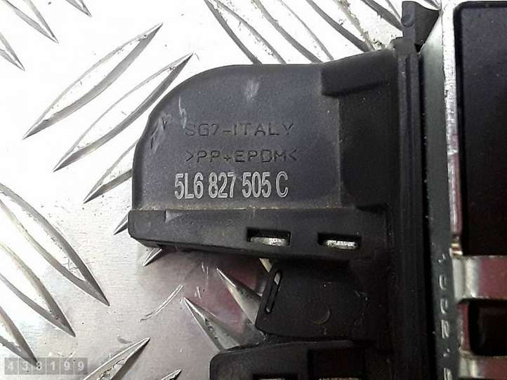 Skoda Yeti (2013 - 2018)  5L6827505C Замок задней крышки
