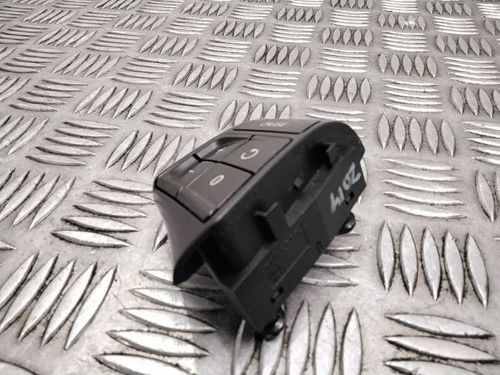 Volvo V70 (2013 - 2016)  31334456 Кнопки рулевого колеса
