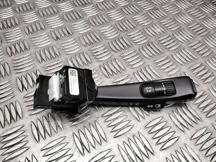 Volvo V70 (2013 - 2016)  31394001 Ручка поворотов/ фонарей