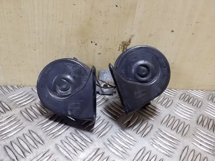 Ford Focus (2011 - 2015) 3M5T13A803CA Звуковой сигнал — фото 1