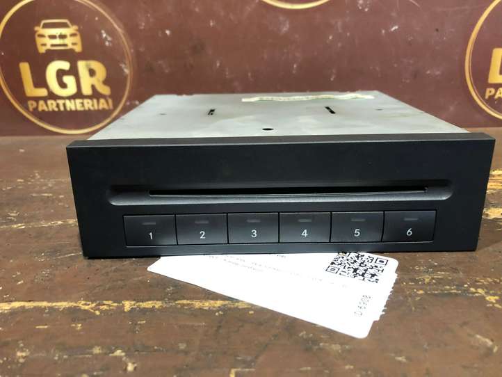 Mercedes-Benz E W211 (2002 - 2009)  A2118202489 CD/DVD чейнджер