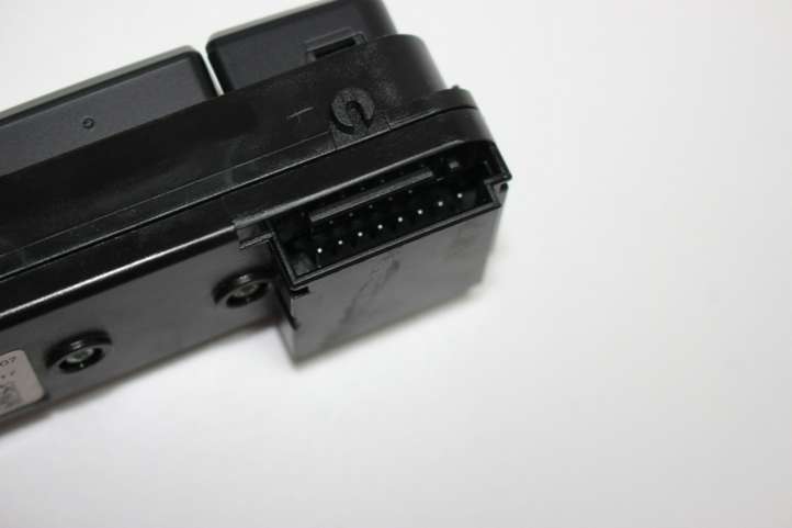Mercedes-Benz B-class W246 (2011 - 2014)  A1728208710 Комплект ручек