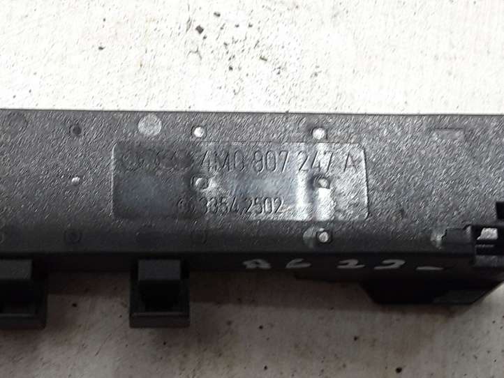 Audi A6 (2018 - )  4M0907247A Антенна (антенна GPS)
