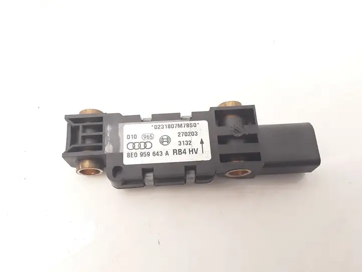 Audi A6 S6 C5 4B (2001 - 2004) 8E0959643A Датчик удара SRS — фото 1