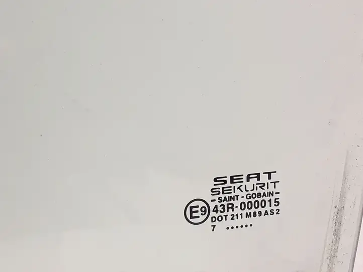 Seat Ibiza III (6L) (2002 - 2008) 43R000015 Стекло задней двери — фото 2