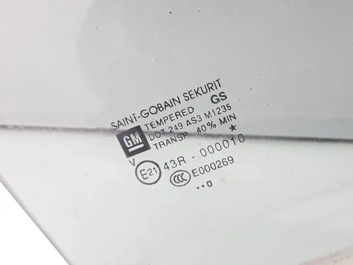 Opel Corsa D (2006 - 2010) 43R000010 Стекло задней двери — фото 2