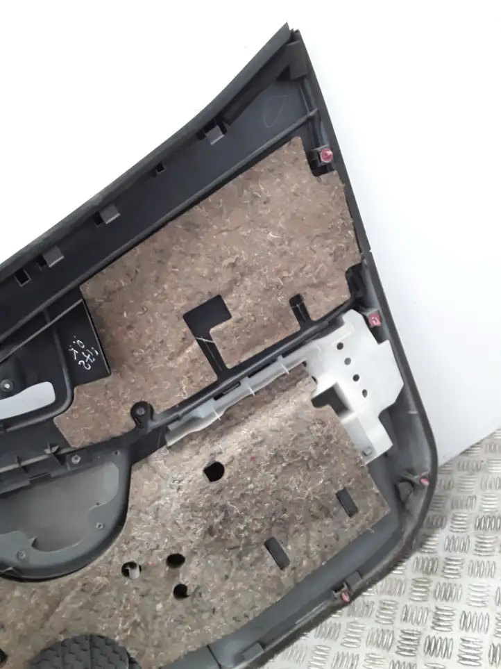 Toyota Yaris Verso (1999 - 2005) D761215000 Обшивка передней двери — фото 8