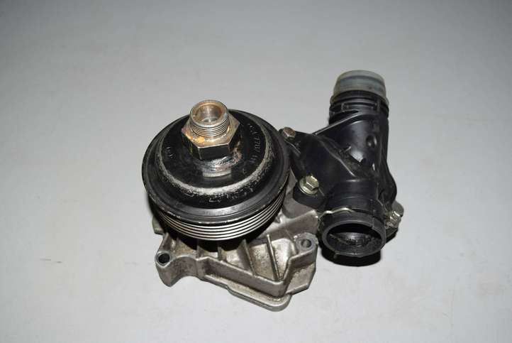 BMW X5 E53 (1999 - 2006)  7787111 Водяной насос