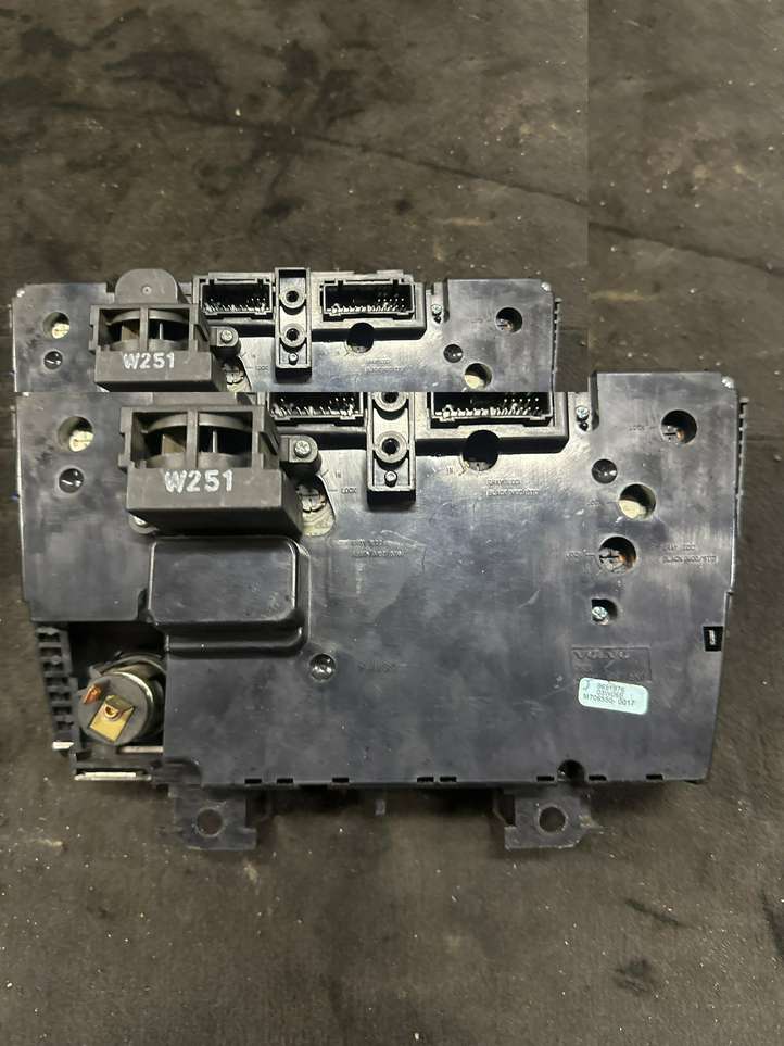Volvo S60 (2000 - 2004)  8691876 Блок управления кондиционера воздуха / климата/ печки (в салоне)