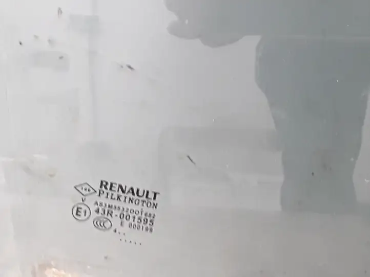 Renault Captur (2013 - 2020) 43R001595 Стекло задней двери — фото 2