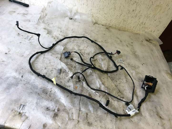 Skoda Scala (2018 - )  657971147b Проводка крышки багажника