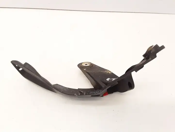 Opel Astra H (2004 - 2009) 13143107 Кронштейн заднего бампера — фото 2