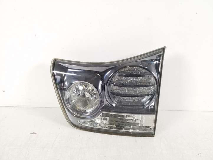 Lexus RX 350 (2008 - 2012)  81581-48090 Задний фонарь в крышке багажника