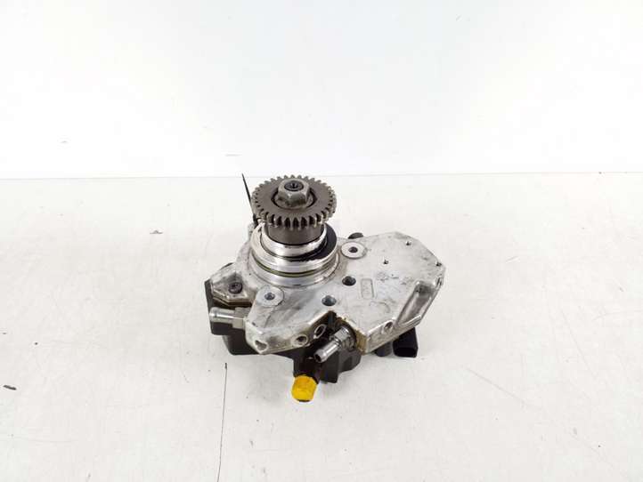 Mercedes-Benz C W204 (2007 - 2014)  A6420700501 Топливный насос