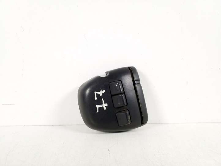 Toyota Corolla E120 E130 (2000 - 2004)  86230-13010 Кнопки рулевого колеса