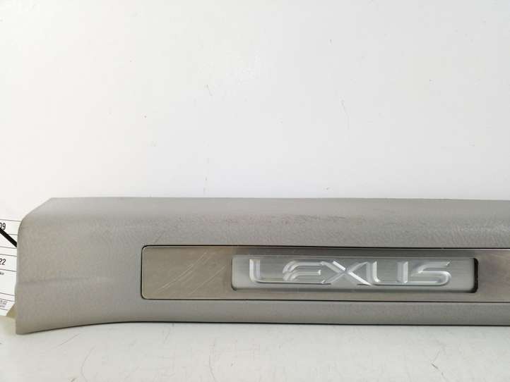 Lexus RX 350 (2008 - 2012)  67940-48070 Отделка заднего порога (внутренняя)