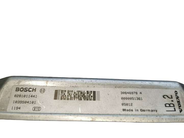 Volvo S60 (2000 - 2004)  30646978A Блок управления двигателя
