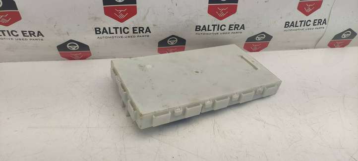 BMW 1 F20 F21 (2011 - 2019)  6824383 Другие блоки управления / модули