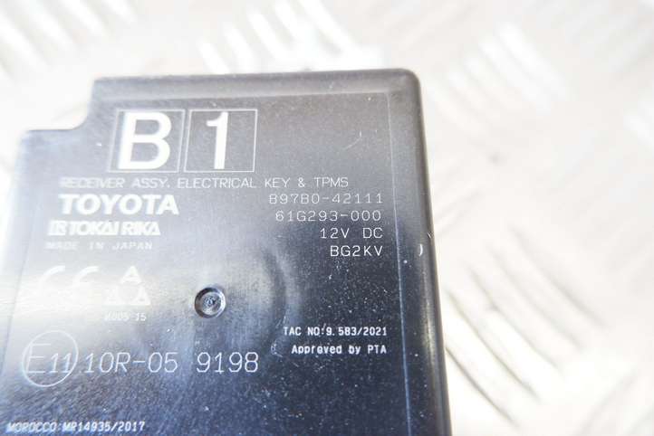 Toyota RAV 4 (XA50) (2018 - )  897B042111 Блок управления центрального замка