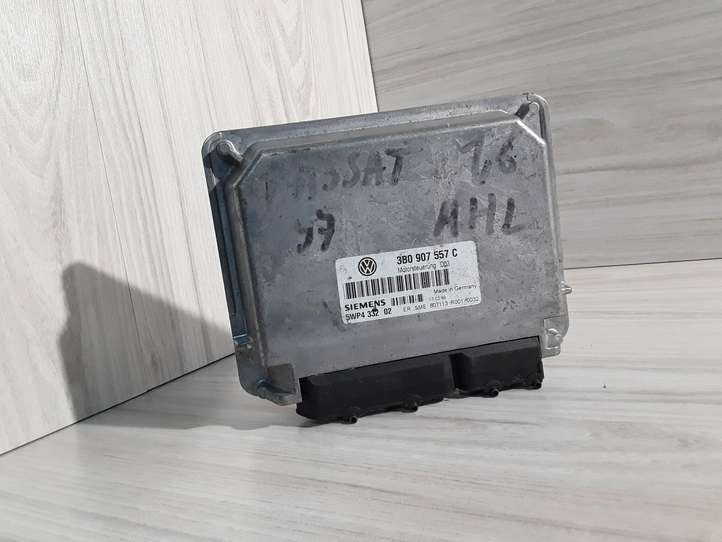Volkswagen PASSAT B5 (1997 - 2000)  5WP433202 Блок управления двигателя