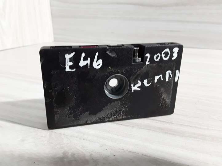 BMW 3 E46 (1998 - 2005)   Антенна (антенна GPS)
