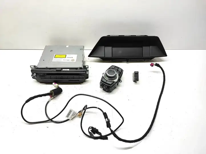 BMW X1 E84 (2009 - 2015) 9263948 Комплект аудиосистемы — фото 1