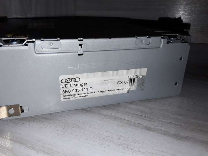 Audi A3/S3 8P (2003 - 2005)   CD/DVD чейнджер