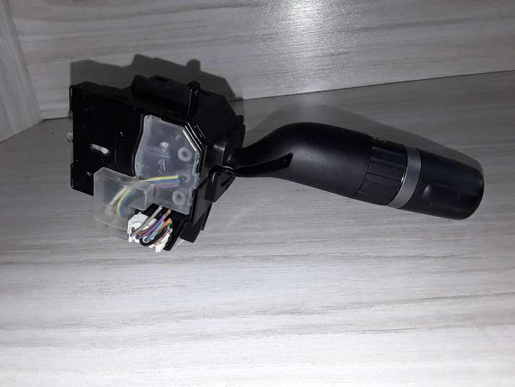 Mazda 3 (2011 - 2013)  17D682 Ручка поворотов/ фонарей