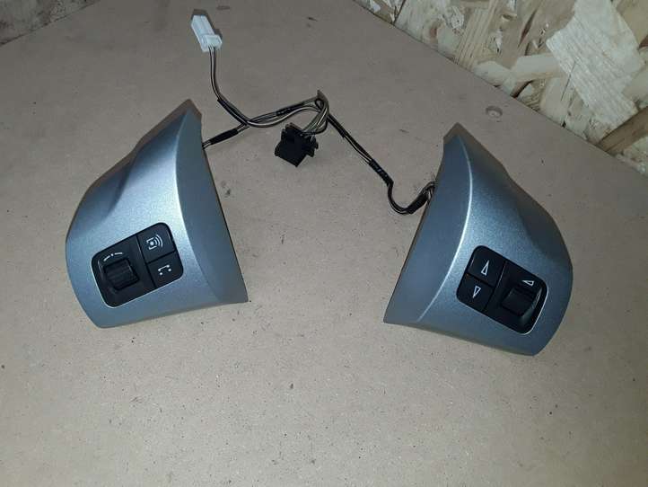 Opel Corsa D (2010 - 2014)  13222332 Кнопки рулевого колеса