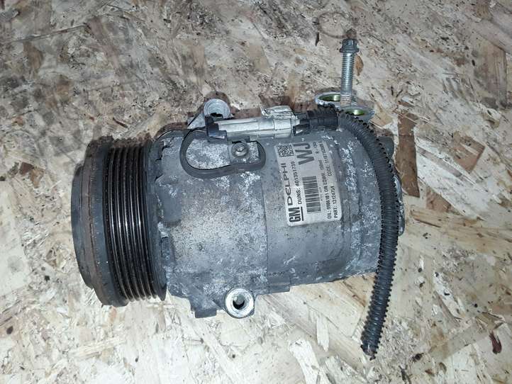 Opel Astra (2004 - 2009)  401351739 Компрессор (насос) кондиционера воздуха
