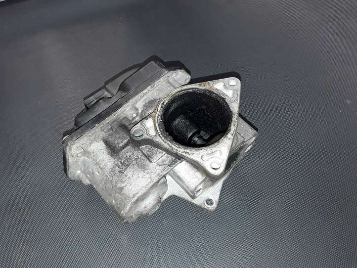 Volkswagen PASSAT B6 (2005 - 2010)   Клапан EGR